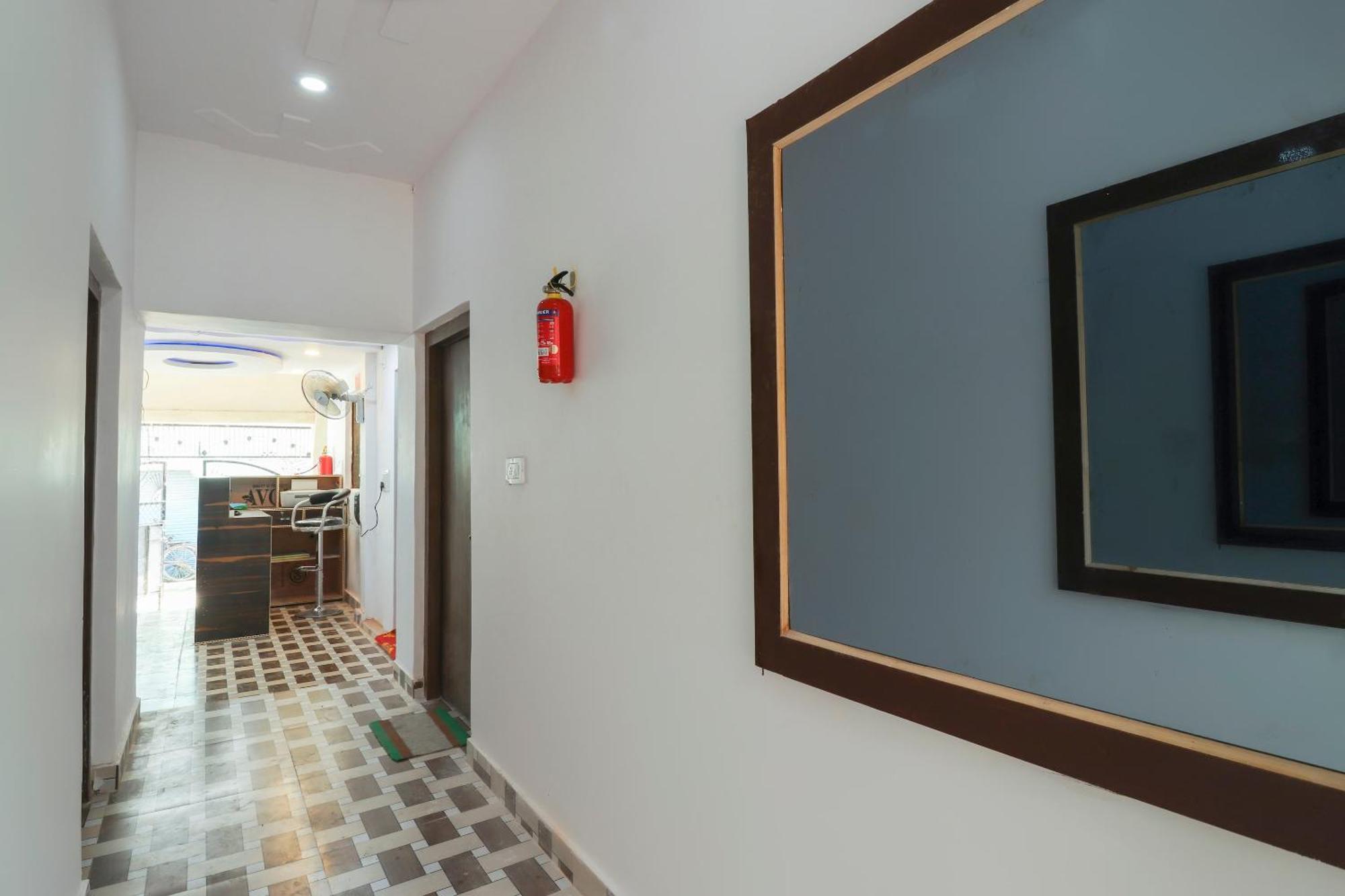 Hotel O Ram Inn Ayodhya Exterior photo